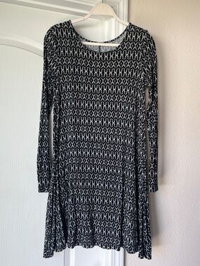 Black & White Patterned Long Sleeve Swing Dress